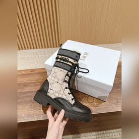 【Маури】 Новые легкие ботинки с вышивкой от Dior Эти стильные бот