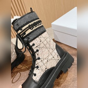 【Маури】 Новые легкие ботинки с вышивкой от Dior Эти стильные бот
