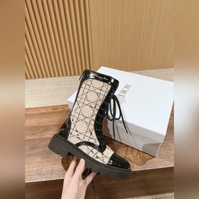 Новые легкие ботинки с вышивкой от Dior Эти стильные ботинки с у