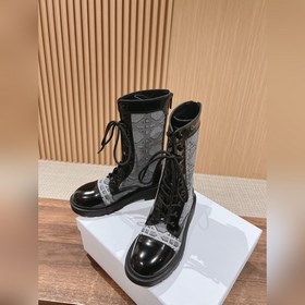 Новые легкие ботинки с вышивкой от Dior Эти стильные ботинки с у