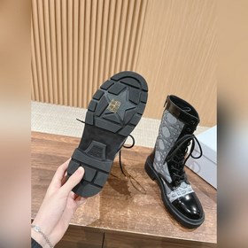 Новые легкие ботинки с вышивкой от Dior Эти стильные ботинки с у