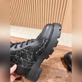 - #Новые легкие ботинки Dior с вышивкой Эти стильные ботинки с 
