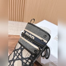 Ботинки Dior Martin, изготовлены на высокотехнологичном импортном