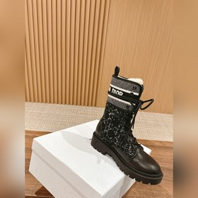 Дизайнерские ботинкиз шерсти Dior, изготовленные на высокотехноло