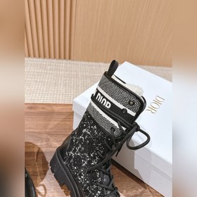 Дизайнерские ботинкиз шерсти Dior, изготовленные на высокотехноло