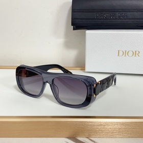 DIOR MOD： Lady95.22S1I Размер： 59, 18, 130