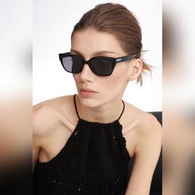 DIOR МОДЕЛЬ： CD 0252S РАЗМЕР： 54-22-148