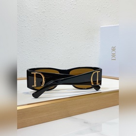 DIOR  Новая модель DIOR  МОДЕЛЬ： CD Diamond S10F Лаконичный и э