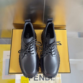 Версия высшего качества： низкие ботинки  Fendi Фенди Новая модел