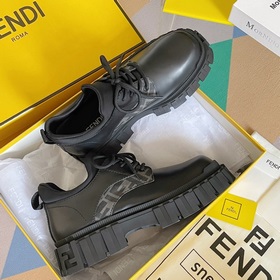 Версия высшего качества： низкие ботинки  Fendi Фенди Новая модел