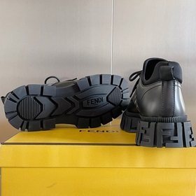 Версия высшего качества： низкие ботинки  Fendi Фенди Новая модел