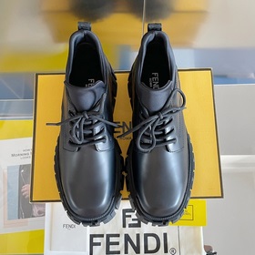 Версия высшего качества： низкие ботинки  Fendi Фенди Новая модел