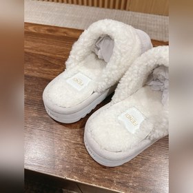 Новая модель шерстяных сапог Fendi на осень-зиму с полузакрытым н