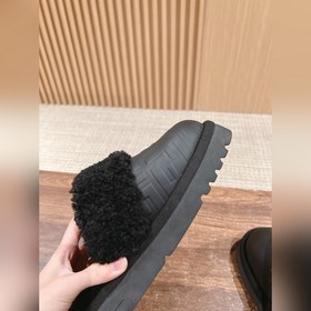 Новая модель шерстяных сапог Fendi на осень-зиму с полузакрытым н
