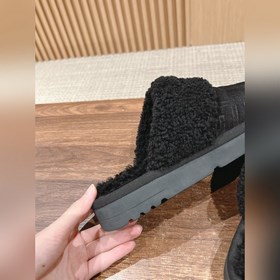 Новая модель шерстяных сапог Fendi на осень-зиму с полузакрытым н