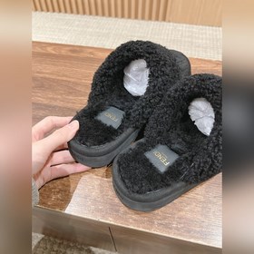 Новая модель шерстяных сапог Fendi на осень-зиму с полузакрытым н