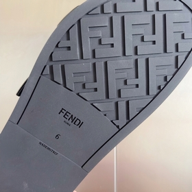 Топовая версия： мужская модель Fendi Новая цветовая гамма, санда