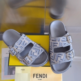 Топовая версия： мужская модель Fendi Новая цветовая гамма, санда