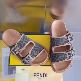 Топовая версия： мужская модель Fendi Новая цветовая гамма, санда