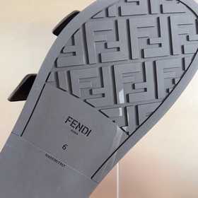 Топовая версия： мужская модель Fendi Новая цветовая гамма, санда