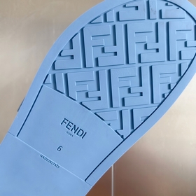 Топовая версия： мужская модель Fendi Новая цветовая гамма, санда
