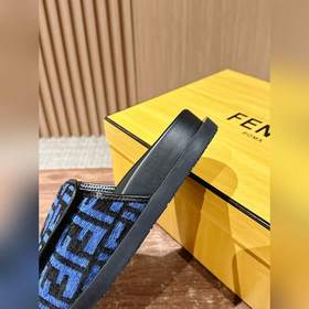 Новейшие летние тапочки от Fendi Они сразу привлекают внимание, в