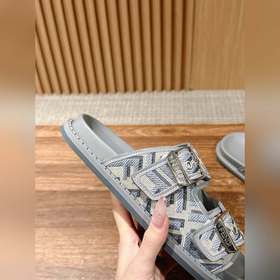 #Фенди с двумя ремешками плоской подошвой FFBaguette# Декоративна