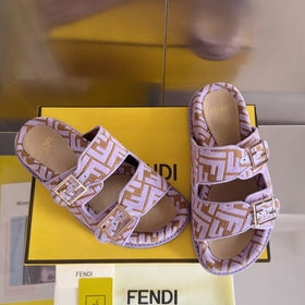 Версия высшего качества： модель для пар Fendi Новая цветовая гам