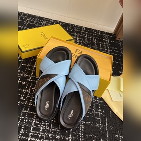 Услуги покупке товаров  Fendi Diagonal серия FF с узором виде пе