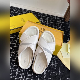 Услуги покупке товаров  Fendi Diagonal серия FF с узором виде пе