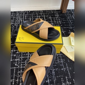 Услуги покупке товаров  Fendi Diagonal серия FF с узором виде пе