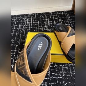 Услуги покупке товаров  Fendi Diagonal серия FF с узором виде пе