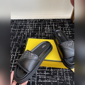 Услуги покупке товаров  Fendi Diagonal серия FF с узором виде пе