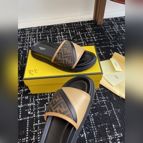 Услуги покупке товаров  Fendi Diagonal серия FF с узором виде пе