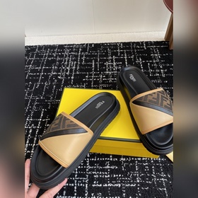 Услуги покупке товаров  Fendi Diagonal серия FF с узором виде пе