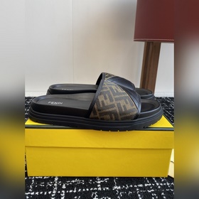 Услуги покупке товаров  Fendi Diagonal серия FF с узором виде пе