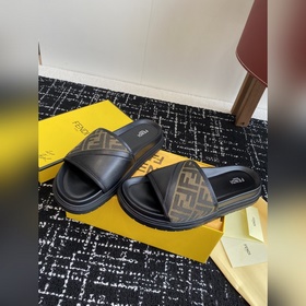 Услуги покупке товаров  Fendi Diagonal серия FF с узором виде пе