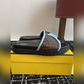 Услуги покупке товаров  Fendi Diagonal серия FF с узором виде пе