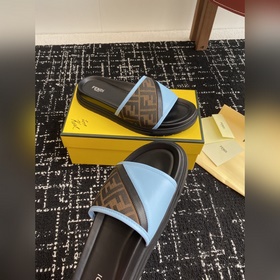 Услуги покупке товаров  Fendi Diagonal серия FF с узором виде пе