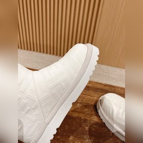 Новые зимние и осенние шерстяные сапоги Fendi из кожи меха. Очень