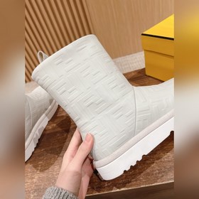 Новые зимние и осенние шерстяные сапоги Fendi из кожи меха. Очень