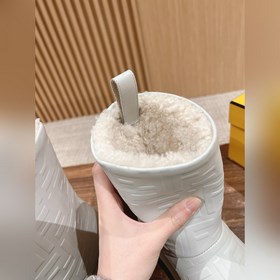 Новые зимние и осенние шерстяные сапоги Fendi из кожи меха. Очень