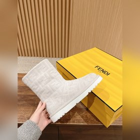 Новые зимние и осенние шерстяные сапоги Fendi из кожи меха. Очень