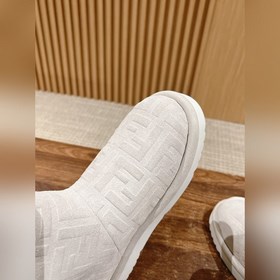 Новые зимние и осенние шерстяные сапоги Fendi из кожи меха. Очень