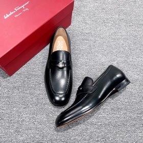 Элегантные мужские туфли Ferragamo. Эта модель туфель для мужчин 