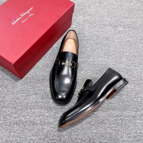 Элегантные мужские туфли Ferragamo. Эти туфли-лофекимеют изящную 