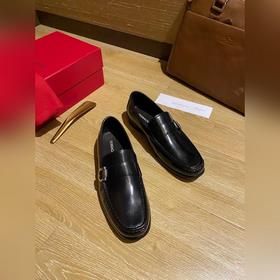 Элегантные мужские туфли Ferragamo. Эта модель туфель для мужчин 