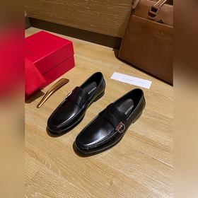 Элегантные мужские туфли Ferragamo. Эта модель туфель для мужчин 