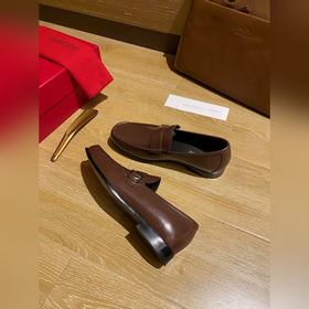 Элегантные мужские туфли Ferragamo. Эта модель туфель-лофек отлич