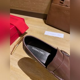Элегантные мужские туфли Ferragamo. Эта модель туфель-лофек отлич